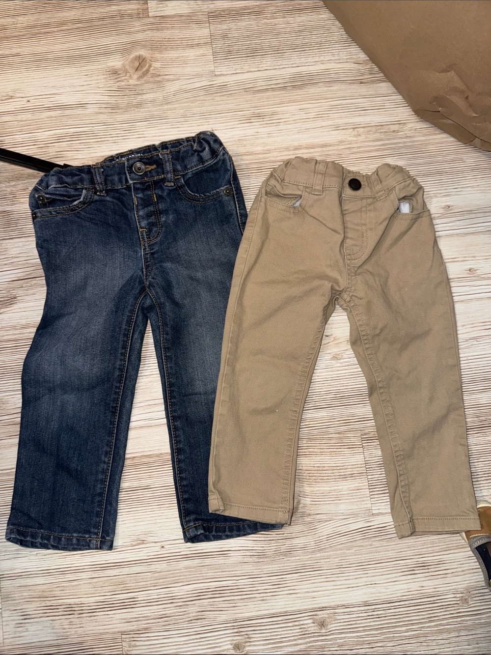 The Children's Place Blue Denim Jeans & Tan Khaki Pants Set